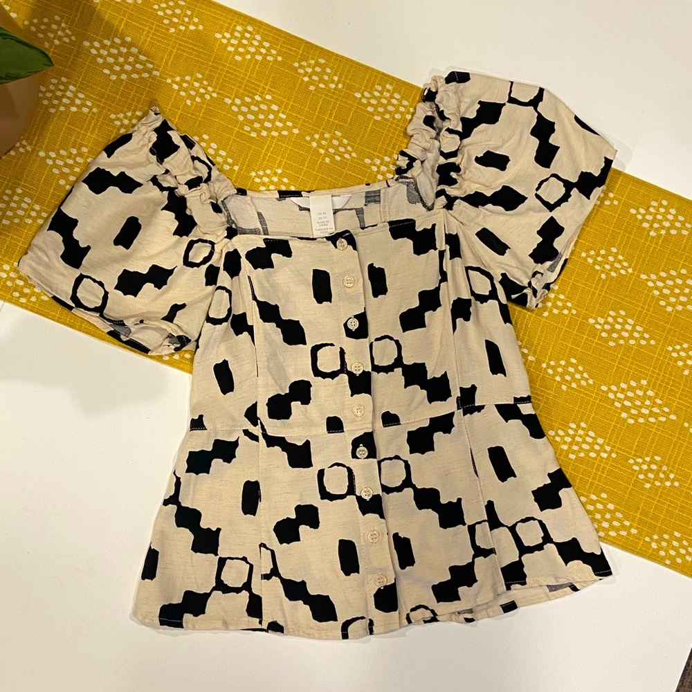 Button up puff sleeve top